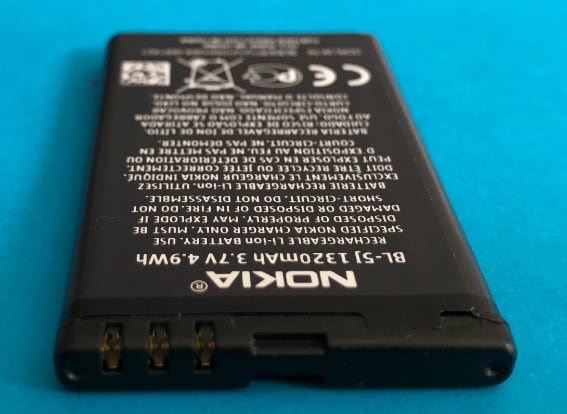 Vhbw Batterie remplacement pour Nokia BL-5K pour smartphone (1200mAh, 3